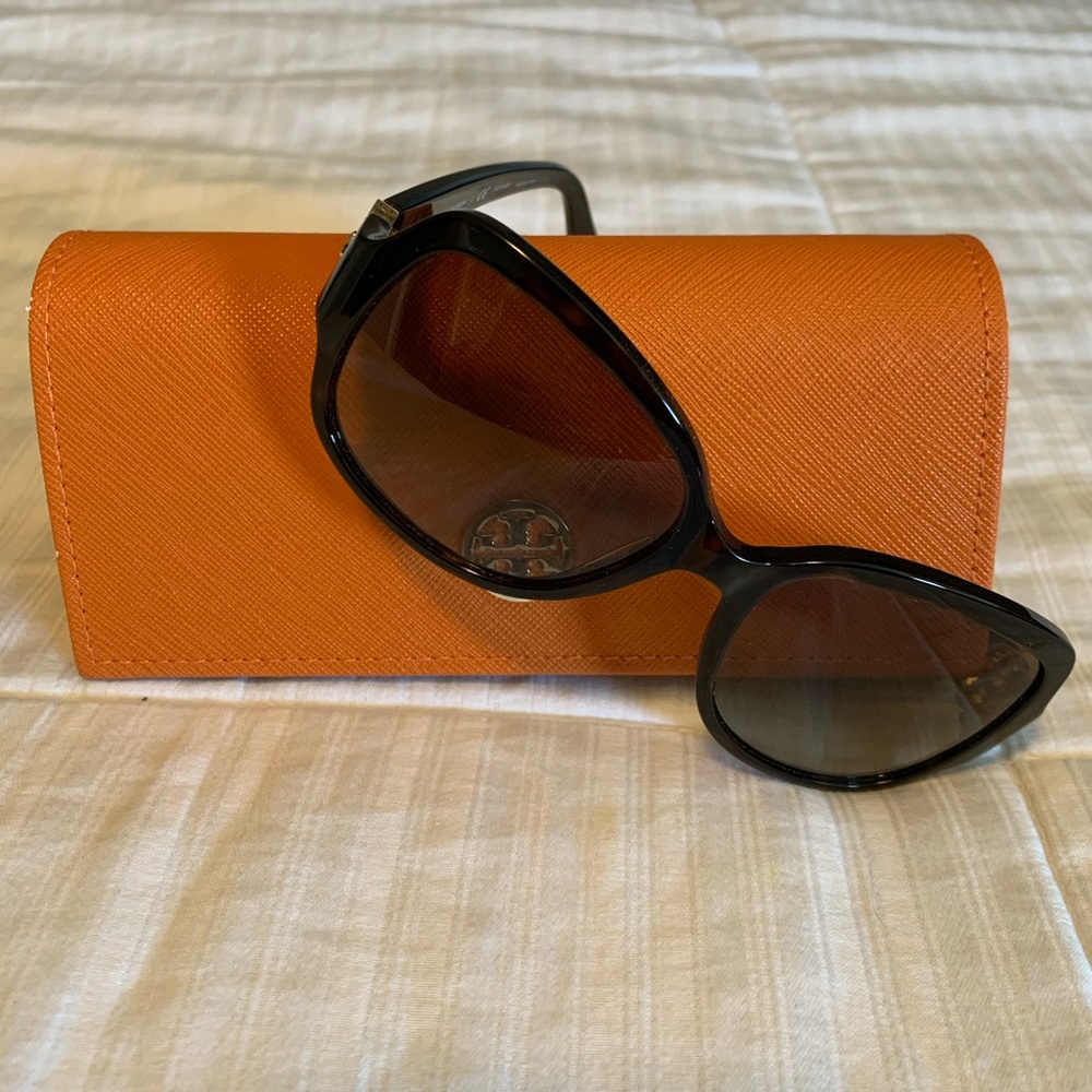 Tory Burch Sunglasses TY7059